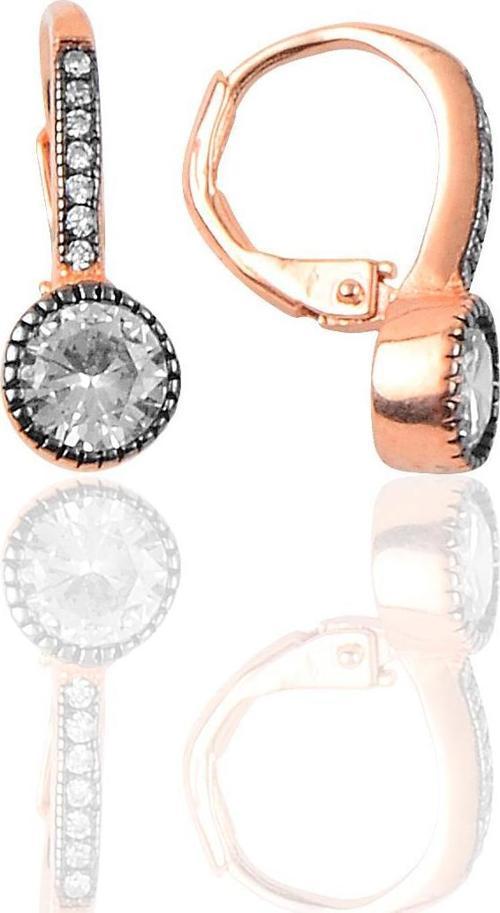 Gümüş elmas montürlü küpe 