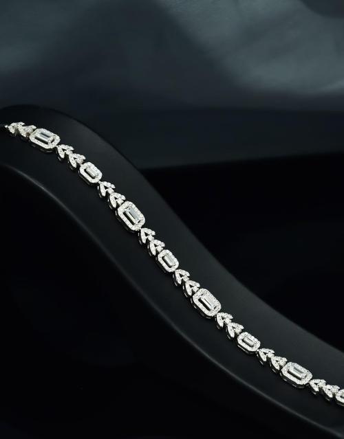 925 Ayar Gümüş Rodyum Kaplama Zirkon Baget Taşlı, Ok Figürlü Bileklik