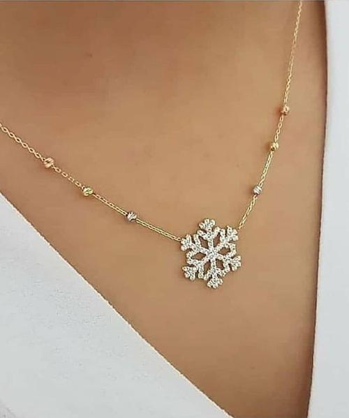 925 Ayar Dorica Toplu Zirkon Taşlı Kartanesi Gümüş Kolye