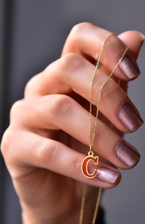925 Ayar Gümüş Gold Kaplama Parlayan Rüya Serisi Tasarım Ebruli Cam Boyalı Turuncu C Harfi Kolye