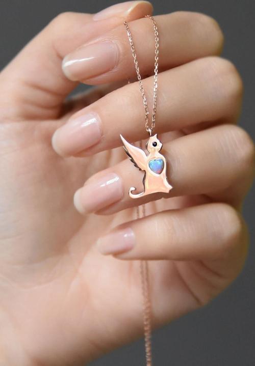 925 Ayar Gümüş Opal Taşlı Kanatlı Kedi Kolye