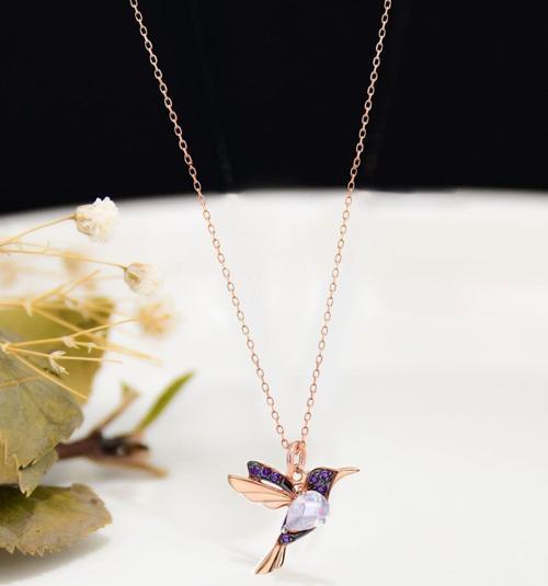 925 Ayar Gümüş Rose Kaplama Beyaz Mor Taşlı Kuş Kolye