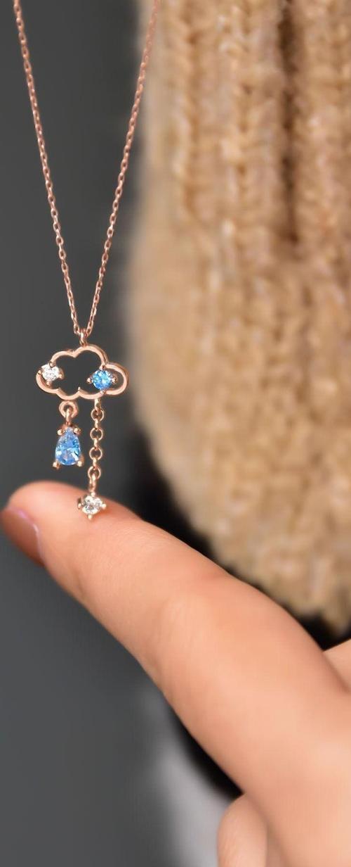 925 Ayar Gümüş Rose Kaplama Rain Cloud Kolye Uvps102266