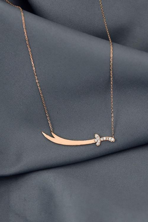 925 Ayar Gümüş Rose Kaplama Taşlı Zülfikar Kılıç Kolye