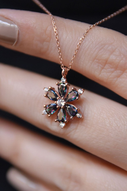925 Ayar Gümüş Rose Mistik Topaz Taşlı Kamelya Çiçeği Kadın Kolye