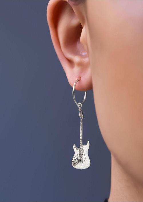 925 Ayar Gümüş Antik Ve Etnik Desenli, Vintage Gitar Halkalı Küpe