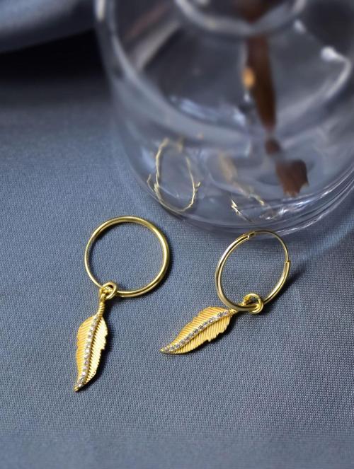 925 Ayar Gümüş Gold Kaplama Zirkon Taşlı Tüy Halka Küpe