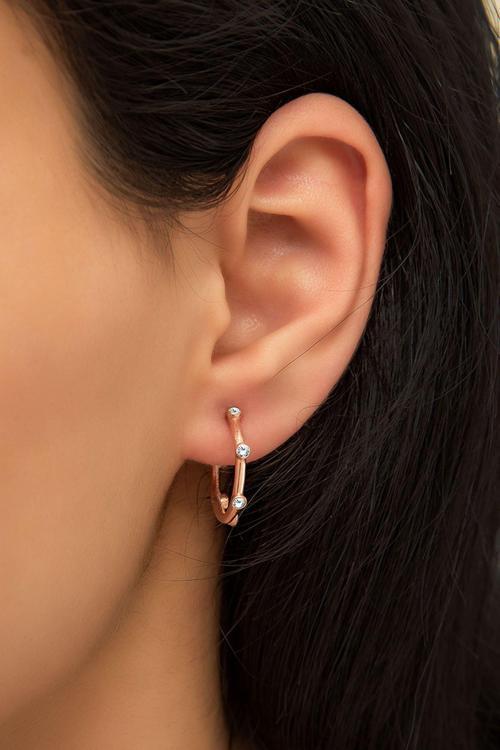 925 Ayar Rose Altın Kaplama Tekli Taşlı Halka Gümüş Küpe