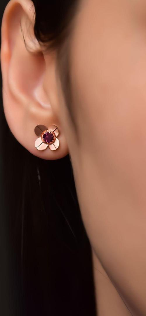 925 Ayar Gümüş Rose Kaplama Zirkon Taşlı Şubat Ayı Doğum Taşlı Frezya Çiçeği Küpe