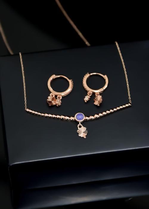 925 Ayar Gümüş Rose Kaplama Top Motifli Mor Ay Taşı Yonca Kolye Ve Küpe Set