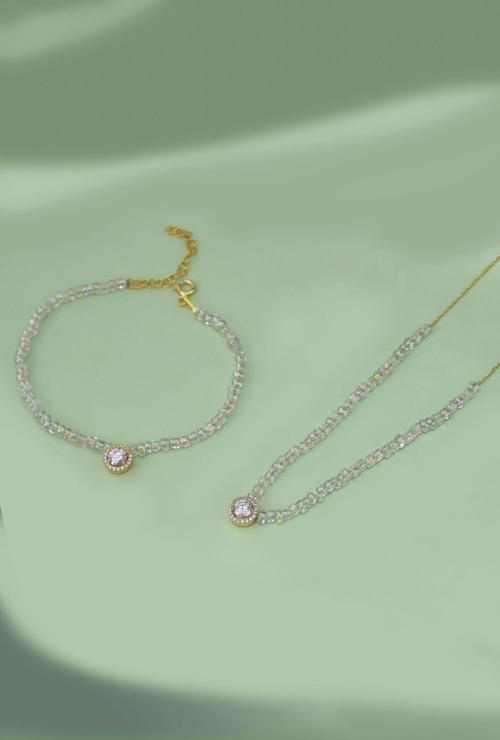 925 Ayar Gümüş Gold Kaplama Beyaz Boncuklu, Tek Taşlı Bileklik ve Kolye Set