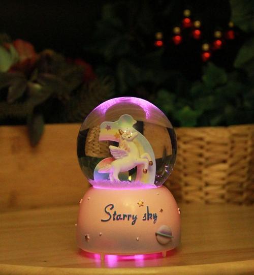 Unicorn Müzikli Ve Işıklı Kar Küresi