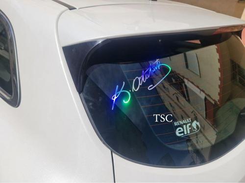 20cm Araba Arka Cam Hologram Renk Atatürk Imzası Imza Renkli Folyo Etiket