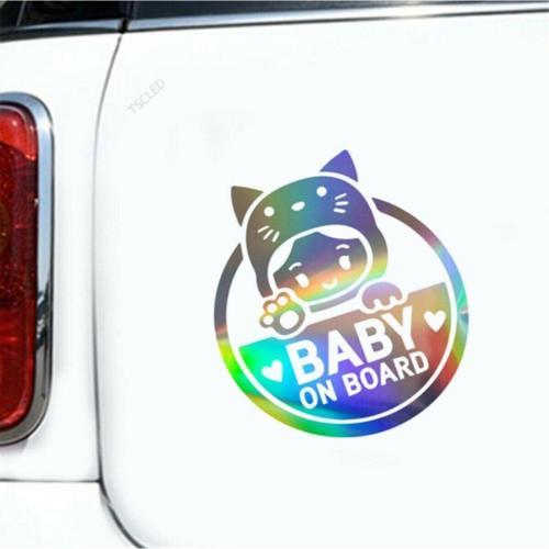 Arabada Bebek Var Sticker Oto Yapıştırma Hologram 15cm