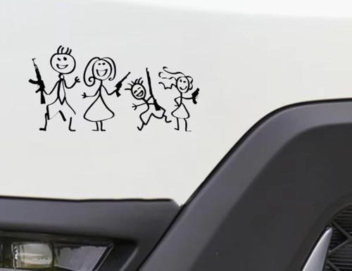 Çılgın Aile Sticker yapıştırma 20 CM Siyah Renk Etiket