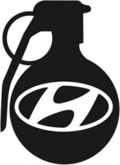 Hyundai Araba Komik El Bombası Sticker Yapıştırma