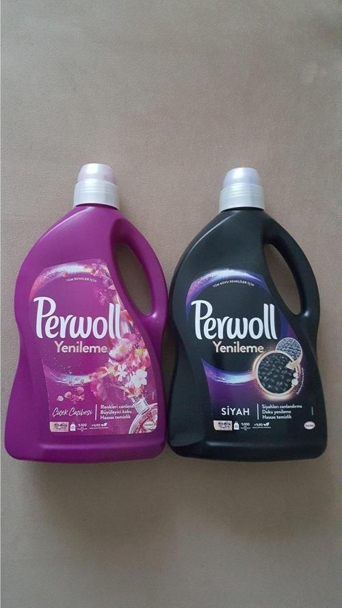 Siyah Sıvı Deterjanı 2,97 Lt + Perwoll Çiçek Cazibesi 2,75 Lt