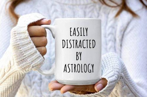 Astroloji Kupası Kolayca Dikkatinizi Dağıtır - Astroloji Kupa - Astroloji Hediye İngiliz Kahve Kupa