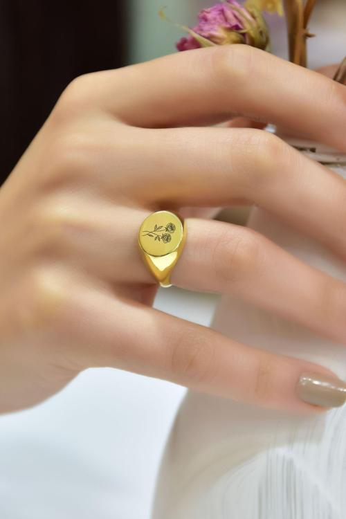 925 Ayar Gümüş Gold Kaplama Ayarlanabilir Doğum Çiçeği Ve Harf Kadın Yüzük
