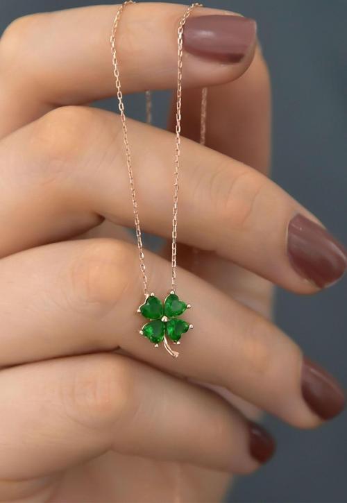 925 Ayar Gümüş Rose Kaplama Yeşil Taşlı Yonca Kadın Kolye