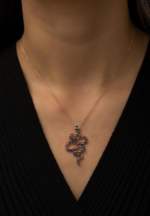 Yılan Kolye Renkli Mix Nano Zirkon Taşlı Rose Gold Kaplama 925 Ayar Gümüş Kolye - Uvps100410