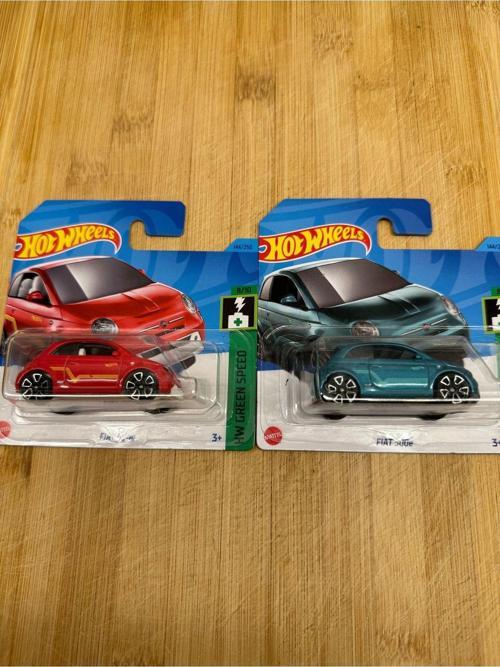 Fiat 500E Kırmızı Ve Yeşil 2 Adet