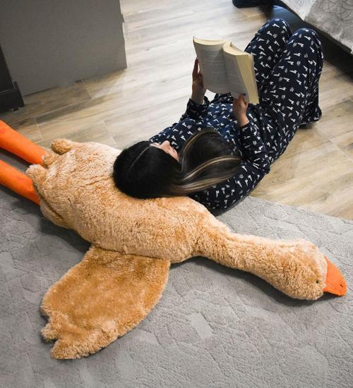 Yumuşak Kumaş Peluş Kaz Uyku Arkadaşı – Sevimli Tasarımıyla En İyi Uykular