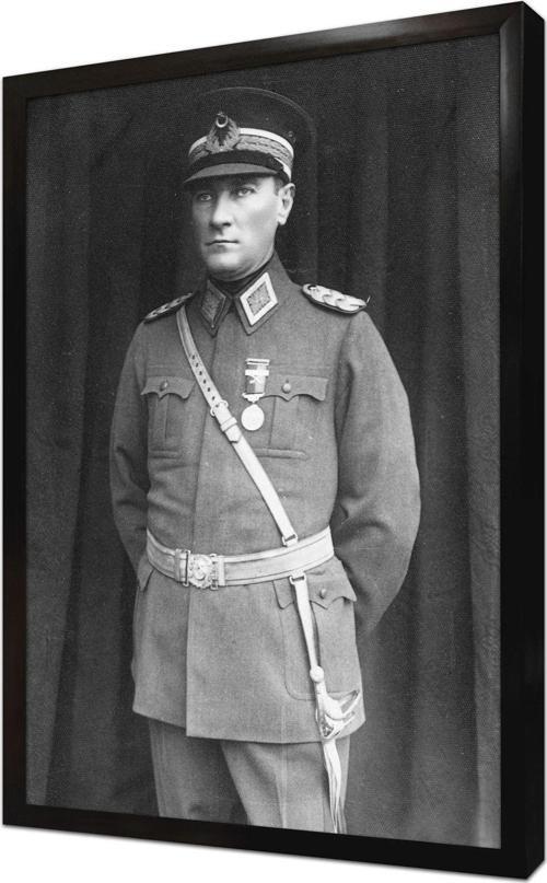 Baş Komutan Atatürk Çerçeveli Mdf Tablo