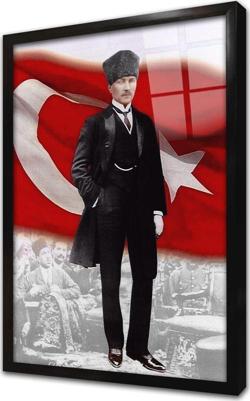 Türk Bayrağı Önünde Atatürk Çerçeveli Cam Tablo