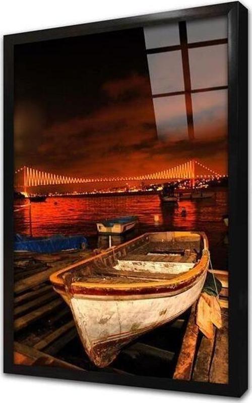 Gece Sandal Ve Boğaziçi Köprüsü Çerçeveli Cam Tablo