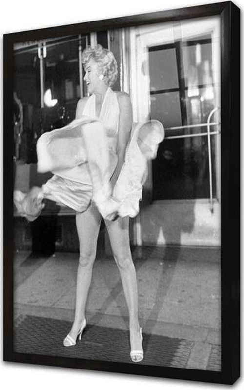 Uçuşan Beyaz Elbiseli Marilyn Monroe Çerçeveli Cam Tablo