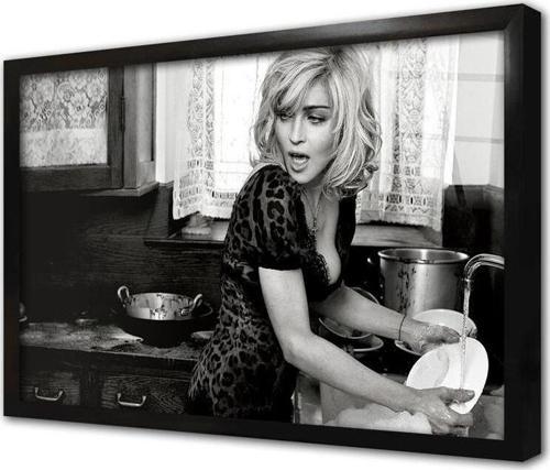 Siyah Beyaz Madonna Çerçeveli Cam Tablo