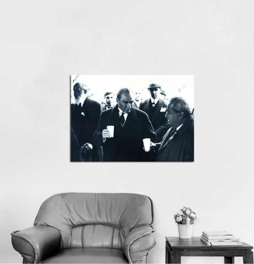 Atatürk Ayran Içerken Kanvas Tablo 50x70 cm 50x70 cm