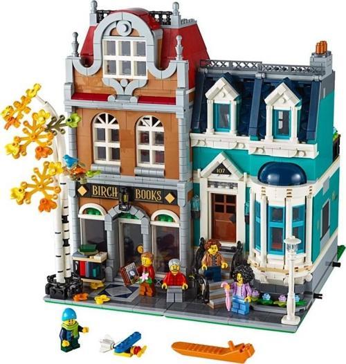 Creator Expert 10270 Kitapçı Bookshop +6 Yaş (2504 Parça)