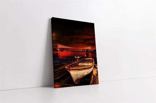 Gece Sandal Ve Boğaziçi Köprüsü Kanvas Tablo