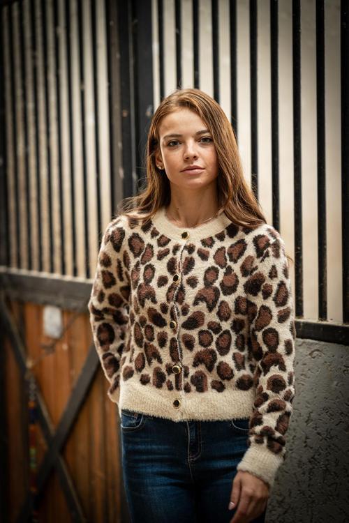 VerdeBlanco Leopar Desenli Düğme Detaylı Hırka