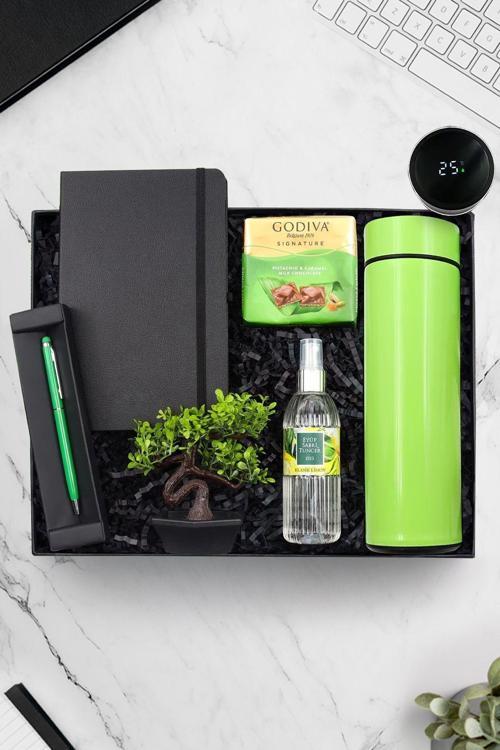 Dereceli Termos & Siyah Defter & Touch Pen & Çikolata & Sprey Kolonya & Yapay Mini Ağaç Hediye Seti
