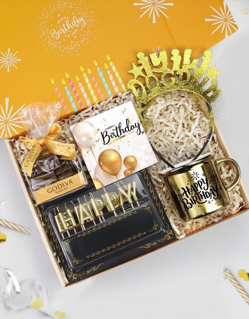 Doğum Gününe Özel Vintage Kupa & Harf Mum & İyi Ki Doğdun Taç & Godiva Çikolata Hediye Seti