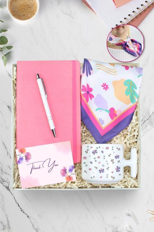 Pembe Defter & Gümüş Renk Detaylı Beyaz Tükenmez Kalem & Çiçekli T Kupa & Fular Hediye Seti