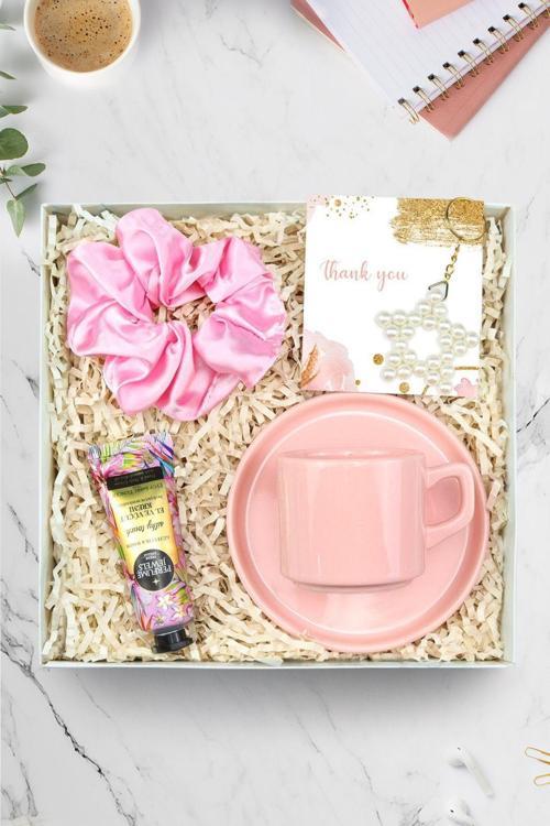 Pembe Fincan & Eyüp Sabri Tuncer El Kremi & Saten Toka & İnci Yıldız Anahtarlık Hediye Seti