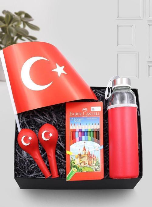 500 Ml Kırmızı Su Matarası & Türk Bayrağı & 2'Li Balon & Faber-Castell 12'Li Boya Kalemi Hediye Seti