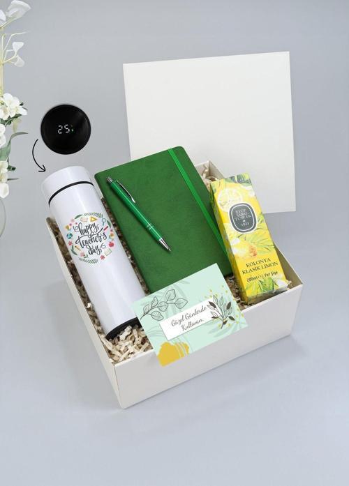 Tasarım Beyaz Termos & Tükenmez Kalem & Yeşil Defter & Limon Kolonyası Hediye Seti