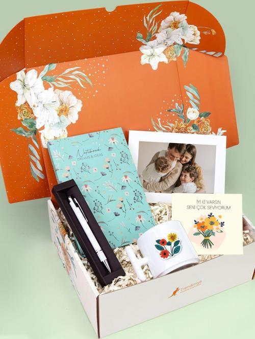 Turuncu Kutusunda Defter & Tükenmez Kalem & Beyaz Çerçeve &  T Kupa Hediye Seti
