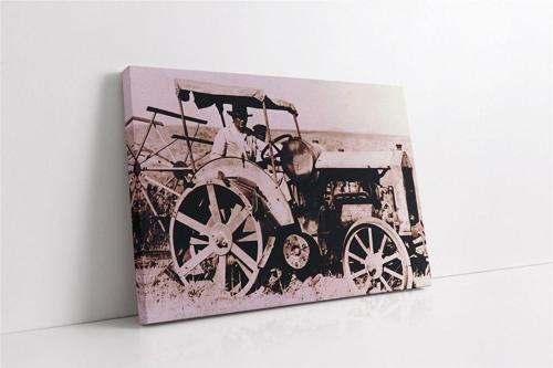Atatürk Traktör Kullanırken Kanvas Tablo