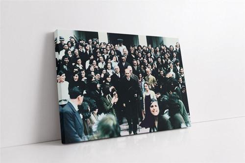 Atatürk Kadınlarla Kanvas Tablo