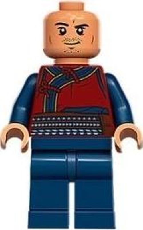 Minifigür SH826 Wong - Dark Red Robe Dark Blue Legs +6 Yaş (1 Parça)