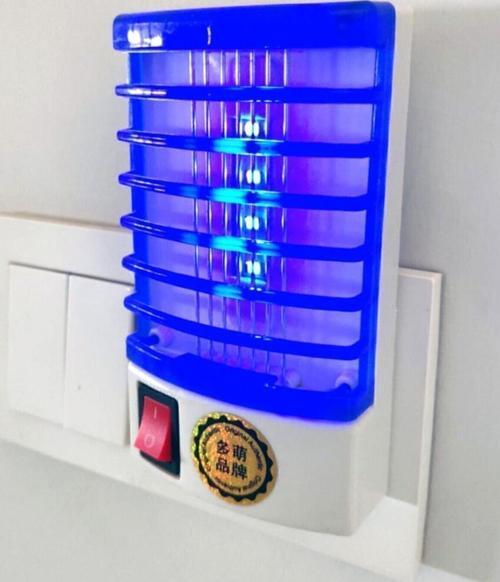 Elektrikli Sinek Öldürücü Lamba Karasinek Sivrisinek Yakarca Öldürücü Cihaz Cız Kovucu Priz Sineklik
