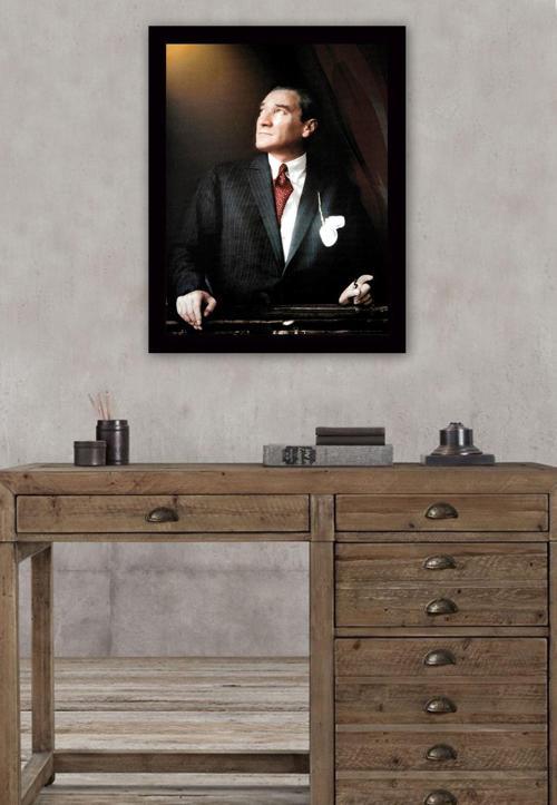 Siyah Çerçeveli Atatürk Tablosu 40 cm x 55 cm