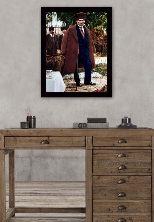 Siyah Çerçeveli Atatürk Tablosu 40 cm x 55 cm