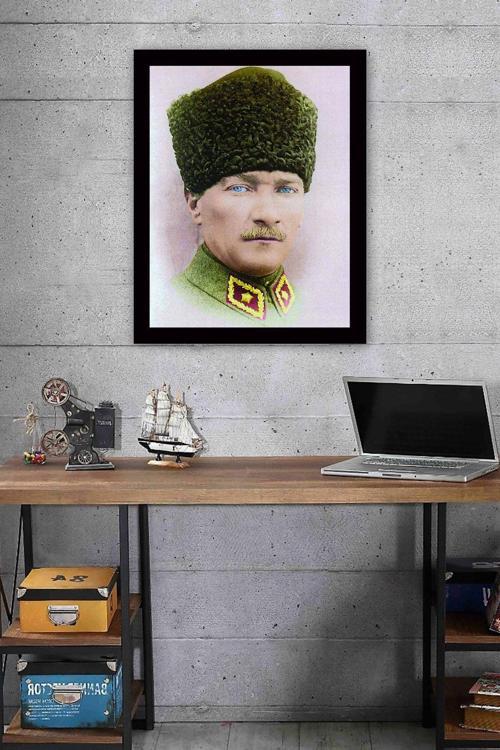 Siyah Çerçeveli Atatürk Tablosu 40 cm x 55 cm